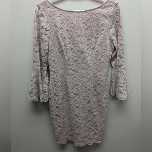 Jessica Howard Women's Lace Overlay Bell Sleeve Blush Pink Dress Size 6. Bridal